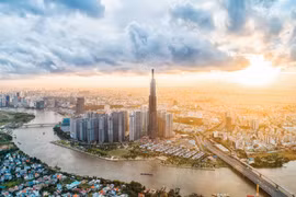 Vì sao cổ phiếu Vingroup lao dốc?