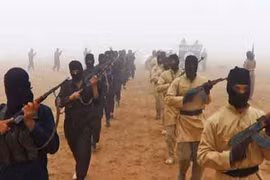 Quân đội Iraq chiếm kho vũ khí lớn nhất của IS ở Mosul