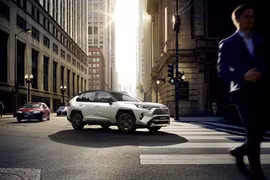 Chi tiết Toyota RAV4 facelift 2023 - nâng cấp nhiều công nghệ mới