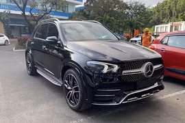Soi Mercedes-Benz GLE 2020 hơn 6 tỷ về Việt Nam