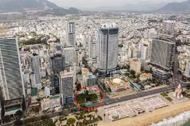 Hàng loạt khu 'đất vàng' bị bỏ hoang ở Nha Trang