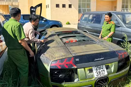 Tiêu huỷ Lamborghini, Mercedes-Benz tiền tỷ nhập lậu ở Quảng Bình