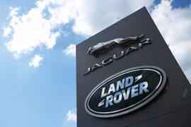Jaguar Land Rover đổi tên thành JLR, công bố chiến lược mới