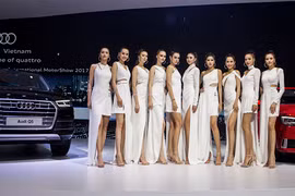 Dàn chân dài đọ dáng xe sang Audi tại VIMS 2017