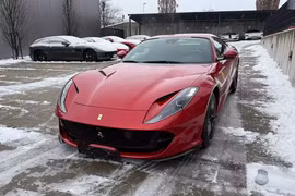 Ferrari 812 GTS mui trần tiền tỷ trên đường về tay đại gia Việt?