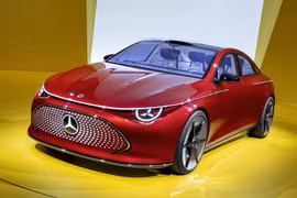 Mercedes-Benz CLA trang bị động cơ tăng áp 2.0L lộ diện