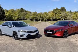 Trái ngược Việt Nam, người Thái Lan đổ xô đi mua Honda Civic