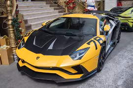 Siêu xe Lamborghini Aventador S hơn 45 tỷ tại Việt Nam 