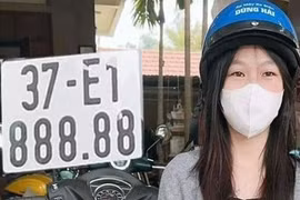 Nữ sinh viên Nghệ An bốc trúng biển “ngũ quý 8” cho Honda Vision 