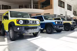 Suzuki Jimny "hàng hot" bất ngờ giảm tới 100 triệu tại Việt Nam