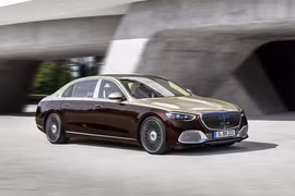 Mercedes-Benz vượt Tesla, là thương hiệu ôtô giá trị nhất thế giới
