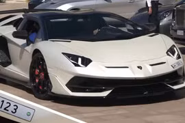 Chi tiết Lamborghini Aventador SVJ đắt nhất thế giới 