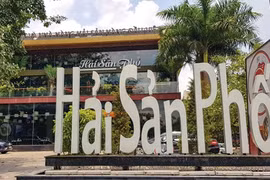 Thủ tướng yêu cầu Hà Nội xử lý dứt điểm 8B Lê Trực, mương Phan Kế Bính