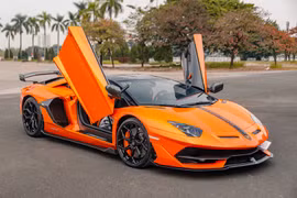 "Bò mộng" Lamborghini Aventador SVJ Roadster hơn 50 tỷ tại Hà Nội