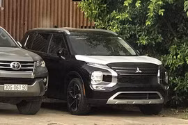 Mitsubishi Outlander 2023 mới bất ngờ xuất hiện tại Việt Nam