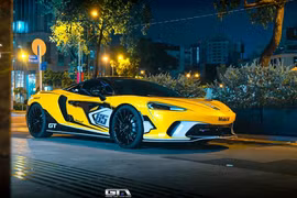 Chiếc McLaren GT độc nhất Việt Nam diện áo mới đón Tết Nhâm Dần
