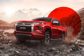 Cận cảnh xe bán tải Mitsubishi Triton Passion Red Edition giá từ 606 triệu đồng