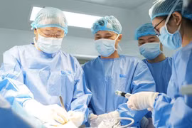5 lần mổ ung thư mô mỡ vẫn tái phát thành 9 khối u ác tính