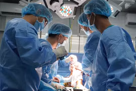 BV Chợ Rẫy ghép vật liệu "siêu đặc biệt" cho bệnh nhân ung thư 