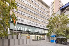 Văn Phú - Invest nói gì khi công ty mẹ báo lỗ, còn lãi hợp nhất lao dốc 80%?