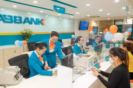 ABBank báo lãi 'bốc hơi' 10% sau soát xét, nợ xấu đáng ngại