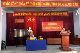 Chủ tịch Phan Xuân Dũng tiếp xúc cử tri ở Ninh Thuận