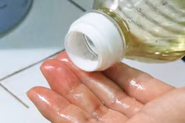 Mẹo làm sạch nhựa mít dính trên tay, dao và quần áo siêu đơn giản