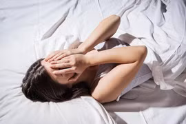 7 bí quyết giúp cải thiện tình trạng mất ngủ cho người trẻ