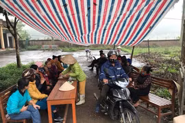Gallery - Bãi rác Nam Sơn bị chặn