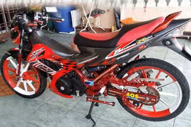 Suzuki Raider độ trái 72mm khủng khiếp của dân chơi ngoại