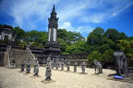 Gallery - Lăng Mộ Các Vua Nhà Nguyễn - image 3