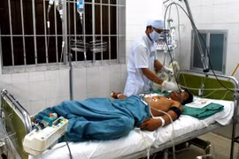 Bị đâm thủng tim chỉ vì mâu thuẫn nhỏ