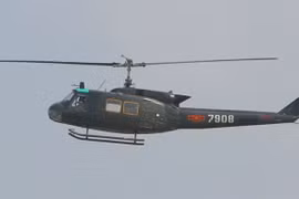 Gallery - Máy Bay Trực Thăng UH 1 Rơi - image 2