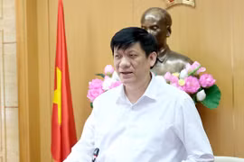 Covid-19 lan 11 tỉnh, sẵn sàng tình huống dịch lan rộng