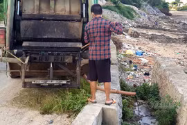 Xả nước thải ra biển ở đảo Cô Tô: Điều máy xúc cạo sạch sình lầy đen kịt
