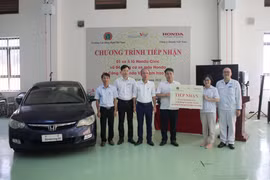 Hình ảnh buổi lễ trao tặng tại Trường Cao đẳng Nghề Hà Nam.