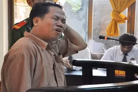Xử 15 năm tù, nguyên trưởng phòng NN rối rít cảm ơn