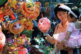 Những ưu thế giúp đèn lồng Việt “soán ngôi” đèn Trung Quốc