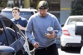 Ô tô của David Beckham giá bèo hơn đôi giầy
