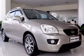 Kia Carens bất ngờ giảm tới 30 triệu đồng