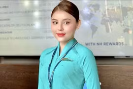 Cựu tiếp viên hàng không xinh đẹp môi giới bán dâm nghìn đô