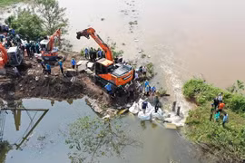 Gallery - MƯA LŨ CÁC TỈNH MIỀN BẮC 2024 - image 8