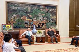 Chủ tịch Liên hiệp Hội Việt Nam Phan Xuân Dũng thăm và làm việc với Tỉnh ủy Hưng Yên