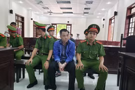 Giang "36" cùng đàn em vây xe chở công an tại Đồng Nai hầu toà.