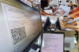 Gallery - GIẤY ĐI ĐƯỜNG Ở HÀ NỘI - image 3