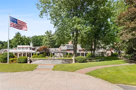 Bên trong dinh thự trị giá 23 triệu USD ở Massachusetts