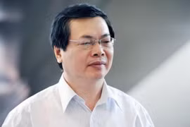 Gallery - XÉT XỬ ÔNG VŨ HUY HOÀNG - image 8