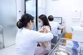 Tăng tốc tiêm chủng: Khi nào bệnh viện tư được vào cuộc?
