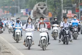 Từ 2025, giao xe cho người chưa đủ tuổi điều khiển bị phạt rất nặng