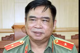 Gallery - ÔNG ĐỖ HỮU CA BỊ TẠM GIỮ - image 5